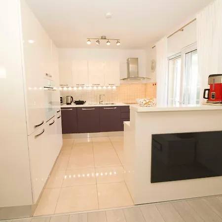 Stipe דירה מאקרסקה